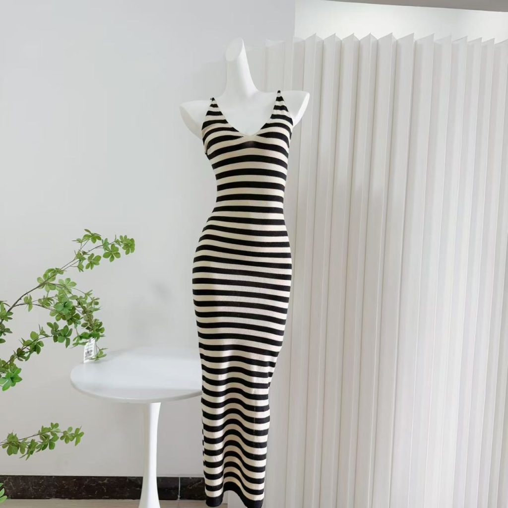 GYOKUU 2025SS Black Rice Stripe V-Neck Long Knit Dress Beach Vacation Dress