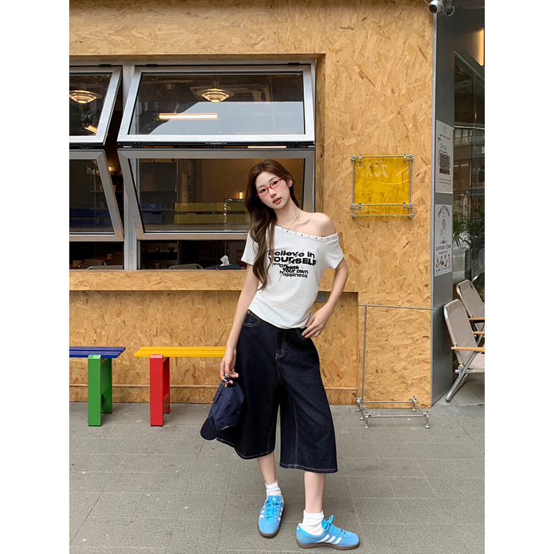 Women's One-Shoulder Letter Print Short Sleeve T-Shirt 2026 Summer Slim Fit Cropped Top - Image 2