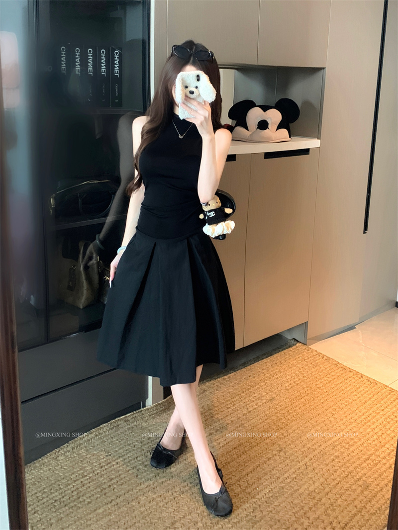 2026 Summer Korean Style Two-Piece Set Slim Sleeveless Top and High Waist Skirt