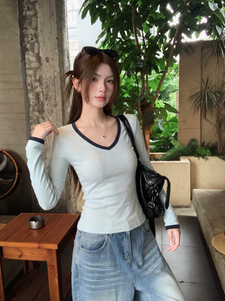 Blue V-Neck Color-Block Long-Sleeve Knit Base Layer Women's Fall Winter Slim Sweater Top